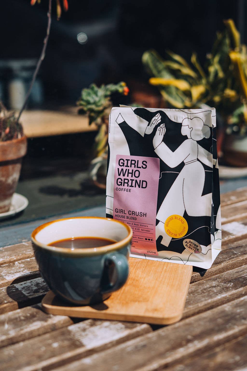 Coffee, Girl Crush blend. El Salvador & Brazil.: Wholebean / 250g