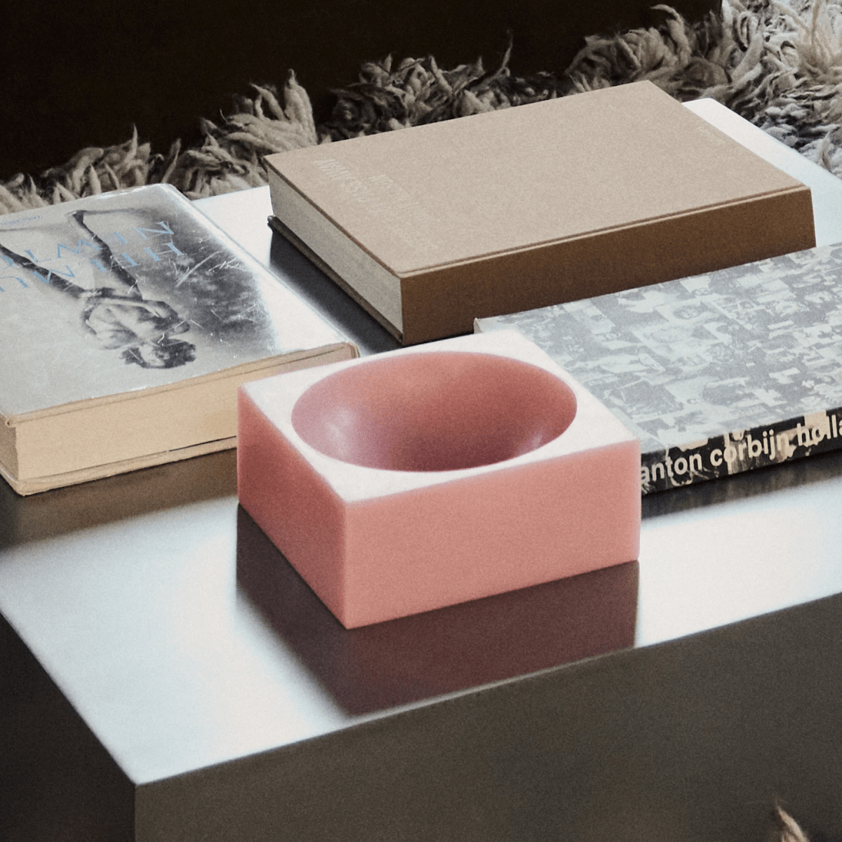 Pink Pop cube tray by HKliving, 22x22x8cm, with a geometric cube design for organizing or serving.