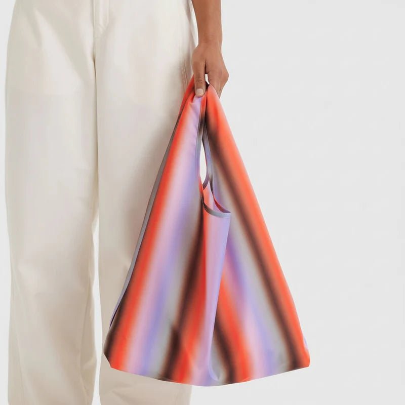 Gradient stripe Baggu reusable bag in poppy and lilac colors from Hallesches Haus Mum's Little Treats Gift Set.