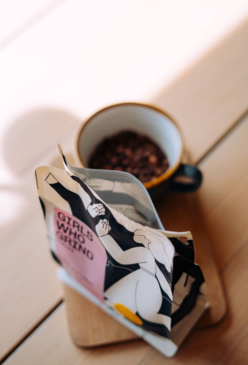 Coffee, Girl Crush blend. El Salvador & Brazil.: Wholebean / 250g