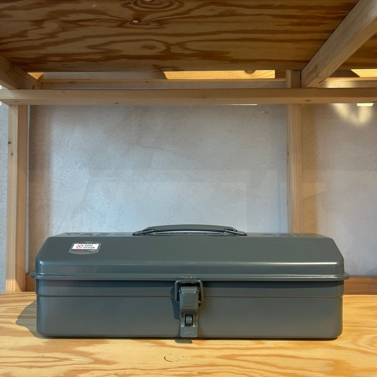 Robinson Toyo Steel Y-350 Toolbox in grey with sturdy handle and multiple compartments for tool storage