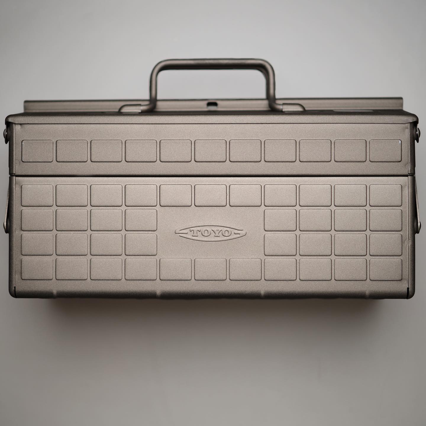 Robinson Two Tier Toolbox ST-350 in titanium with multiple compartments and sturdy handle for organized tool storage.