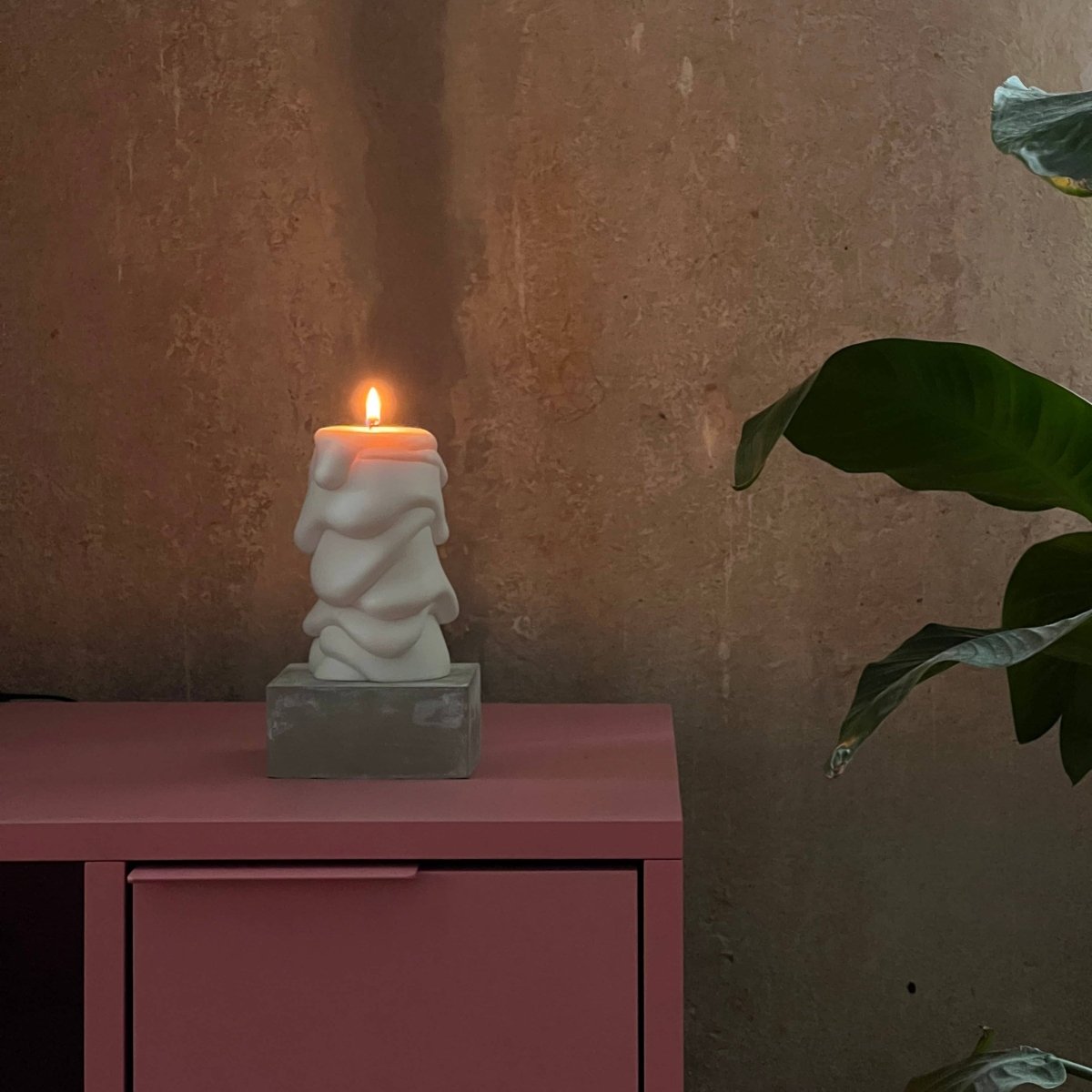 WOBBLY BLOCK CANDLE