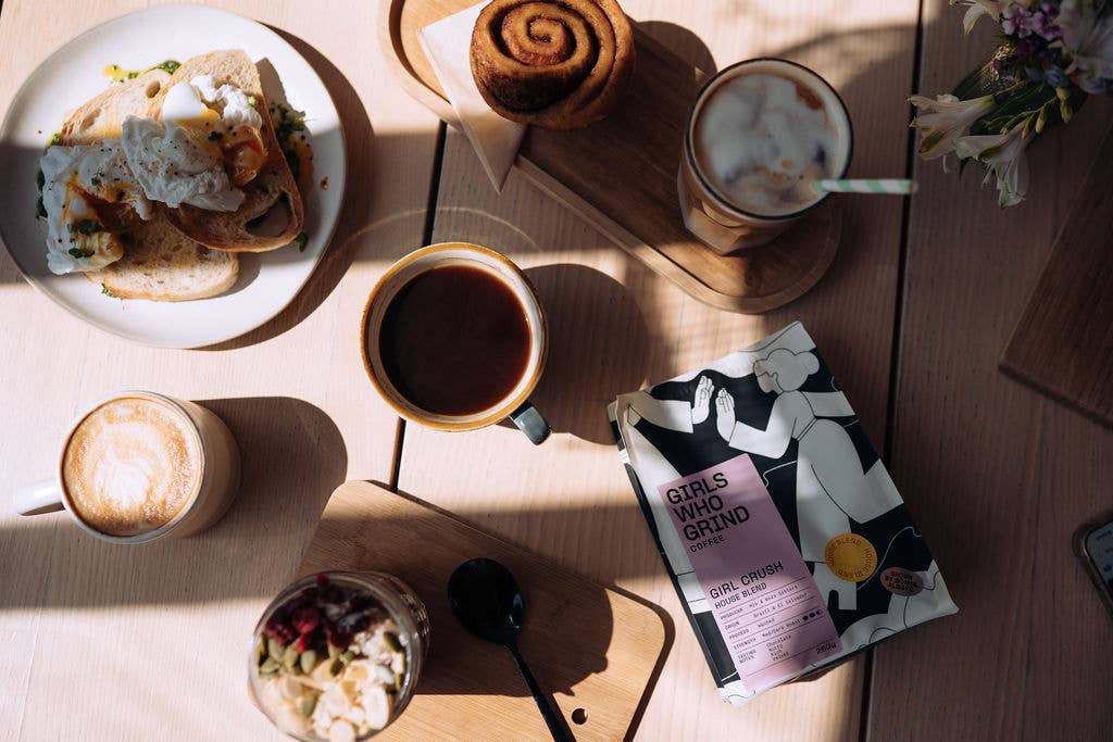 Coffee, Girl Crush blend. El Salvador & Brazil.: Wholebean / 250g