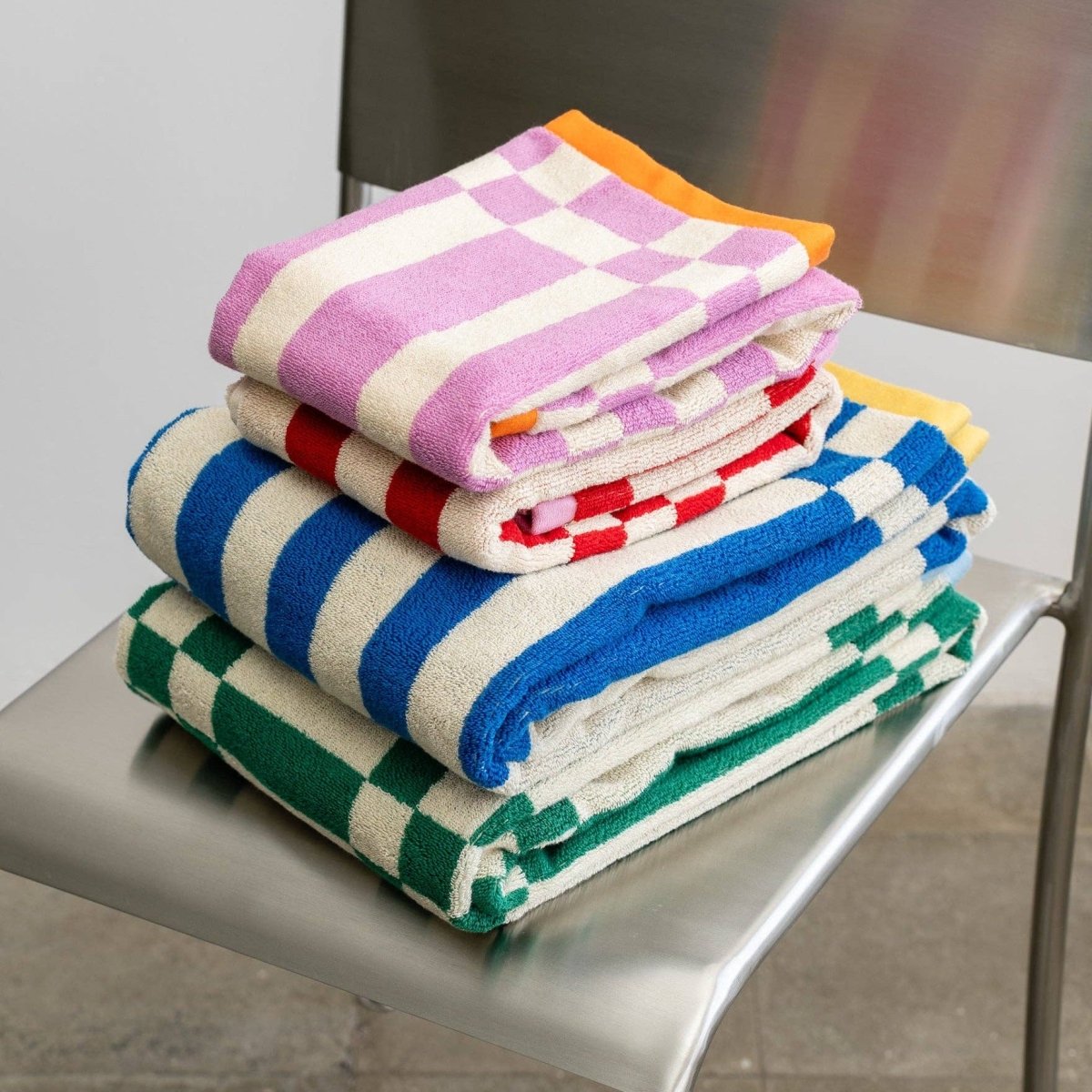 Marina Stripe Towel: Green / Bath Towel