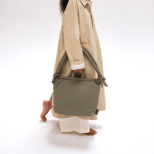 Ona Soft Bag: Oxide