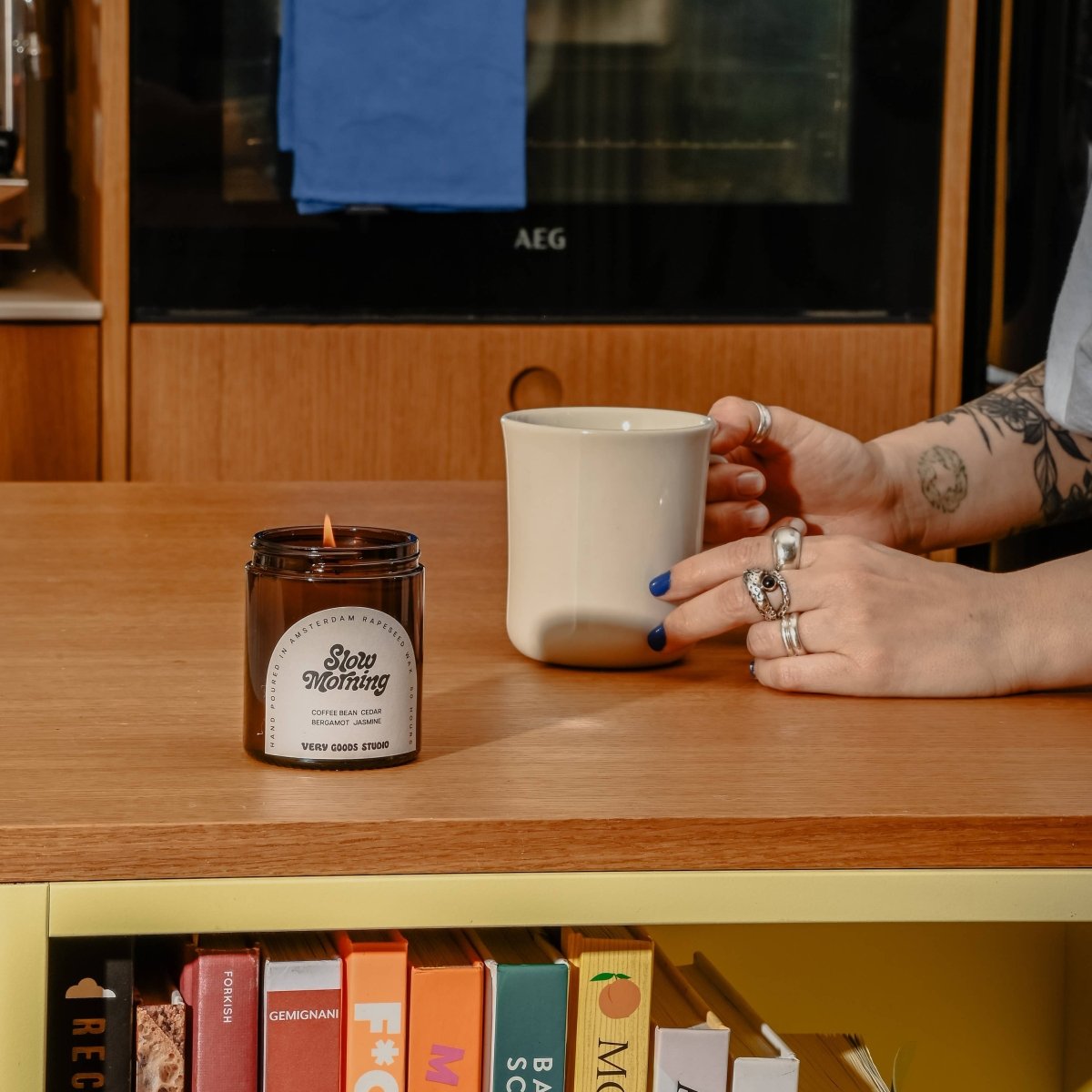 SLOW MORNING Rapswachskerze / 170 ml / 45-50 Stunden Braunes Glasgefäß