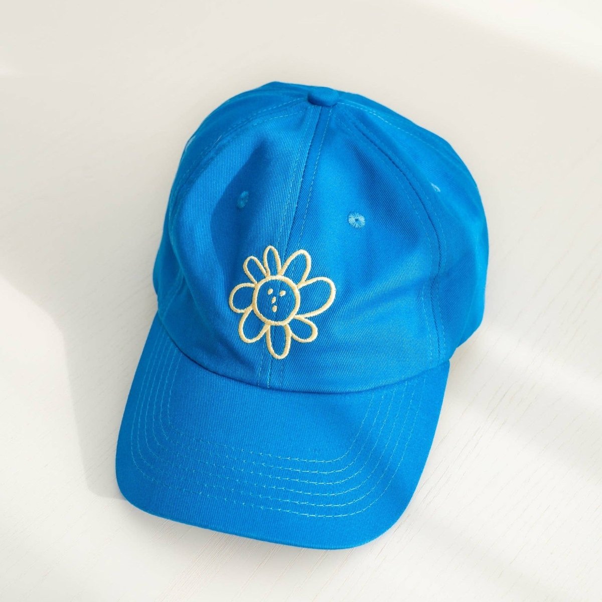 Silly Flower Cap: Kobaltblau