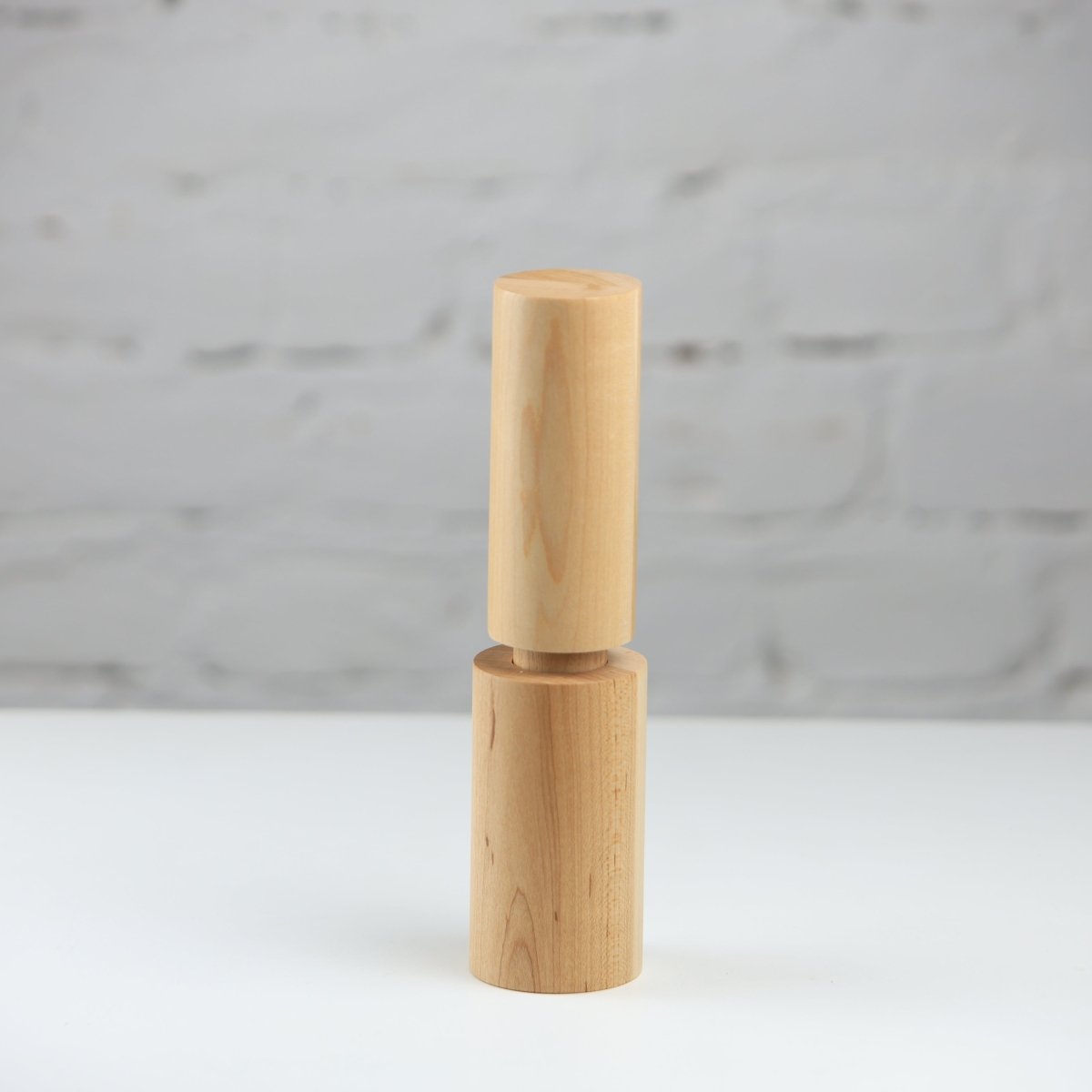 HOVE wood salt Or pepper mill: Natural American Maple