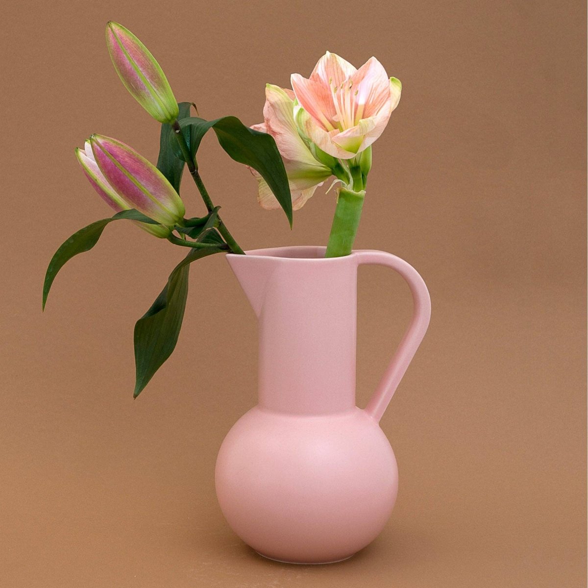 Nicholai Wiig-Hansen - Strøm - jug - medium - coral blush: Medium