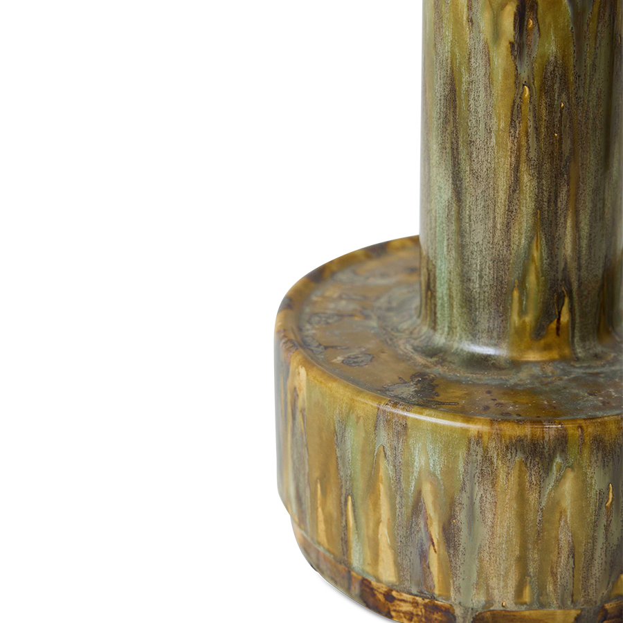 Ceramic lamp base reactive green