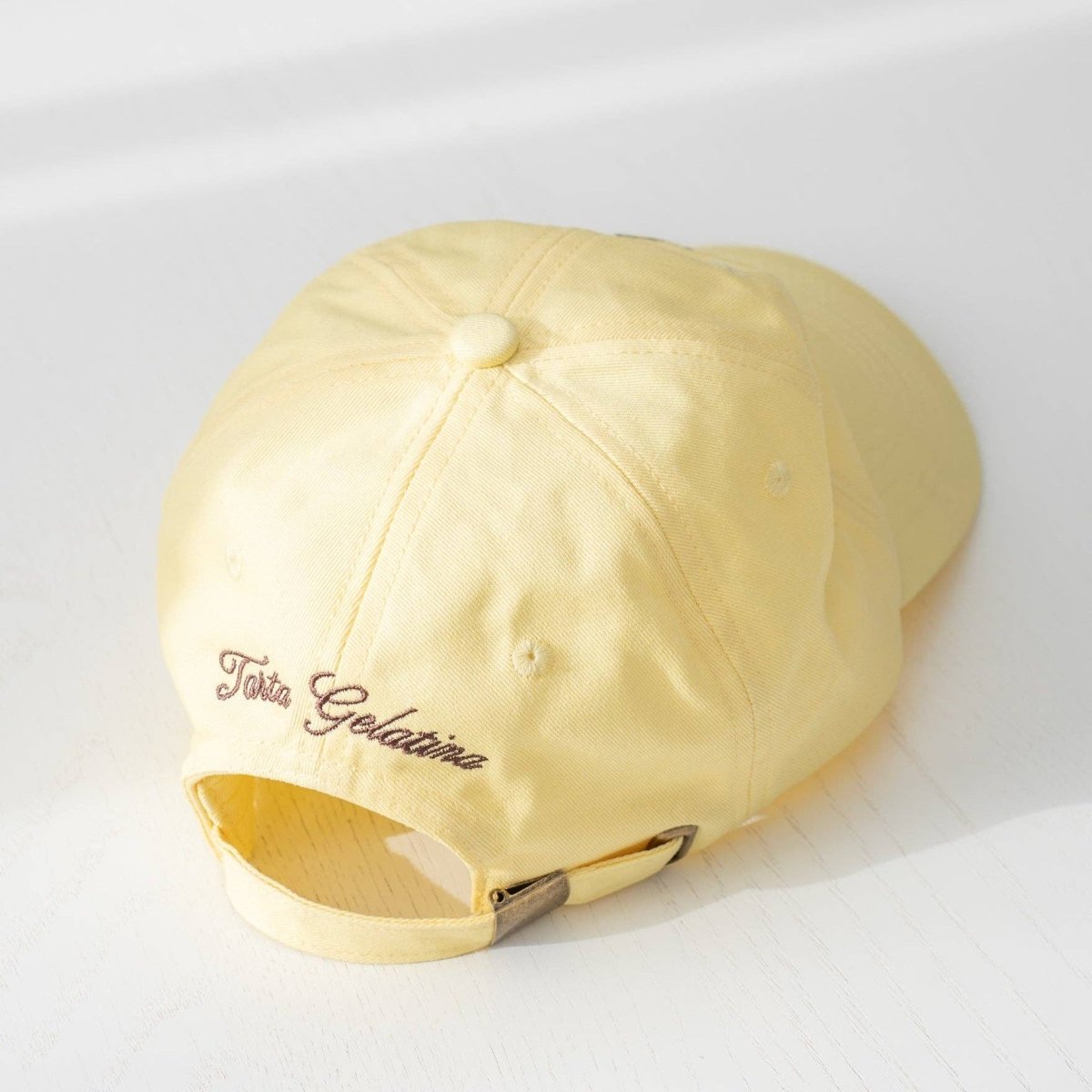 Silly Flower Cap: Butter Gelb