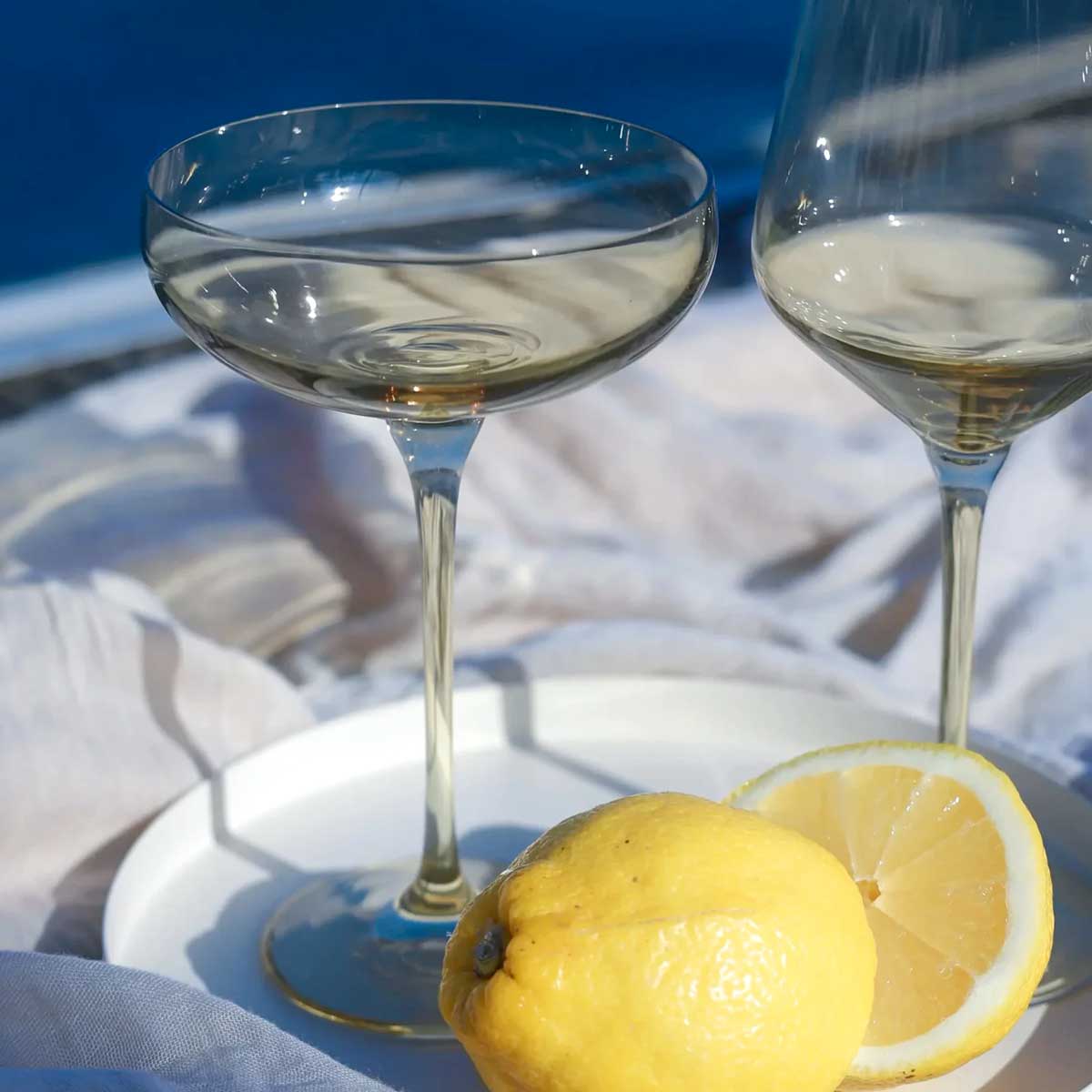 Farbige Champagnerschalen, 2er Set -  Golden Shroom