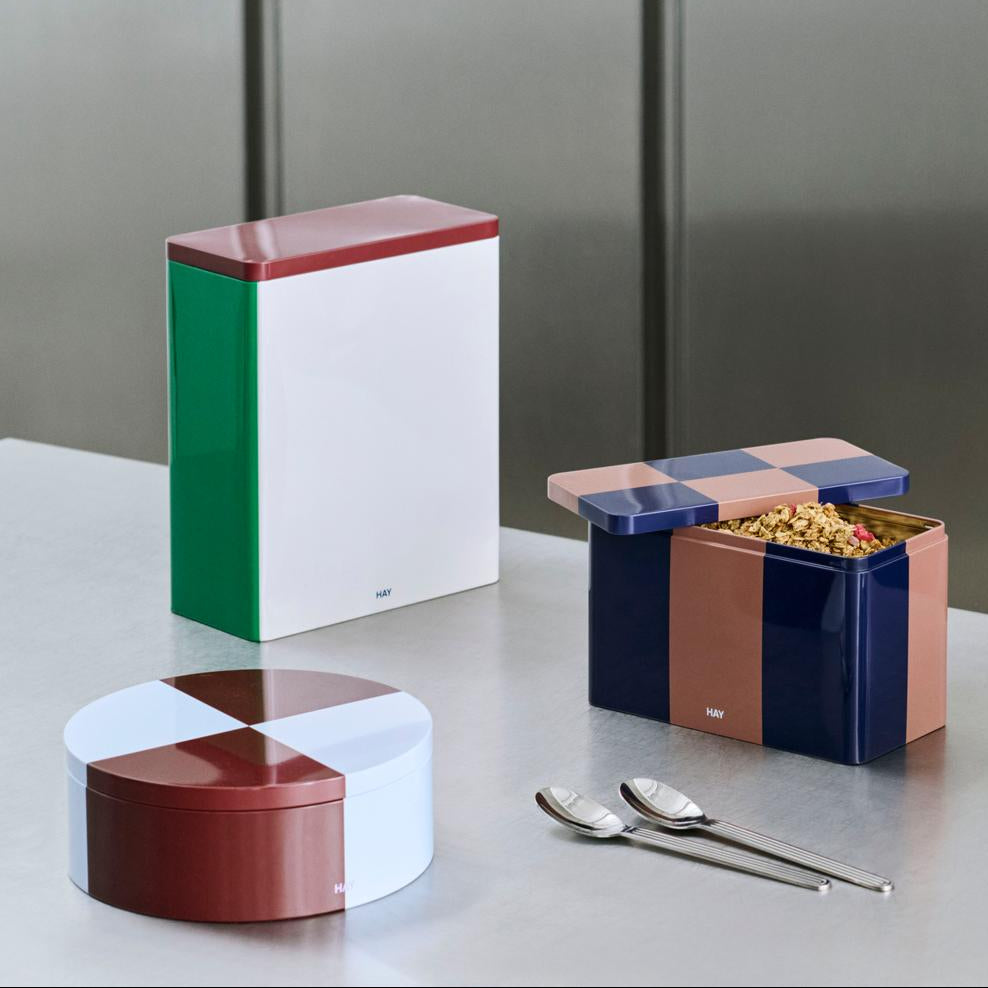 Tin Container 