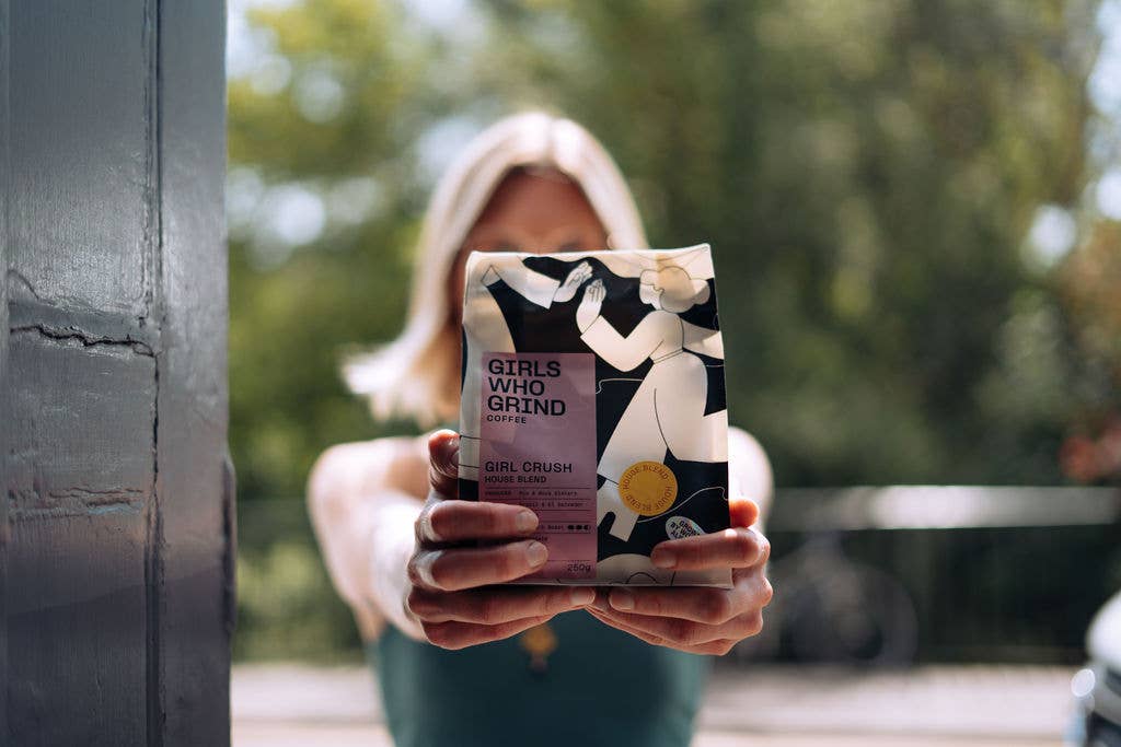 Coffee, Girl Crush blend. El Salvador & Brazil.: Wholebean / 250g