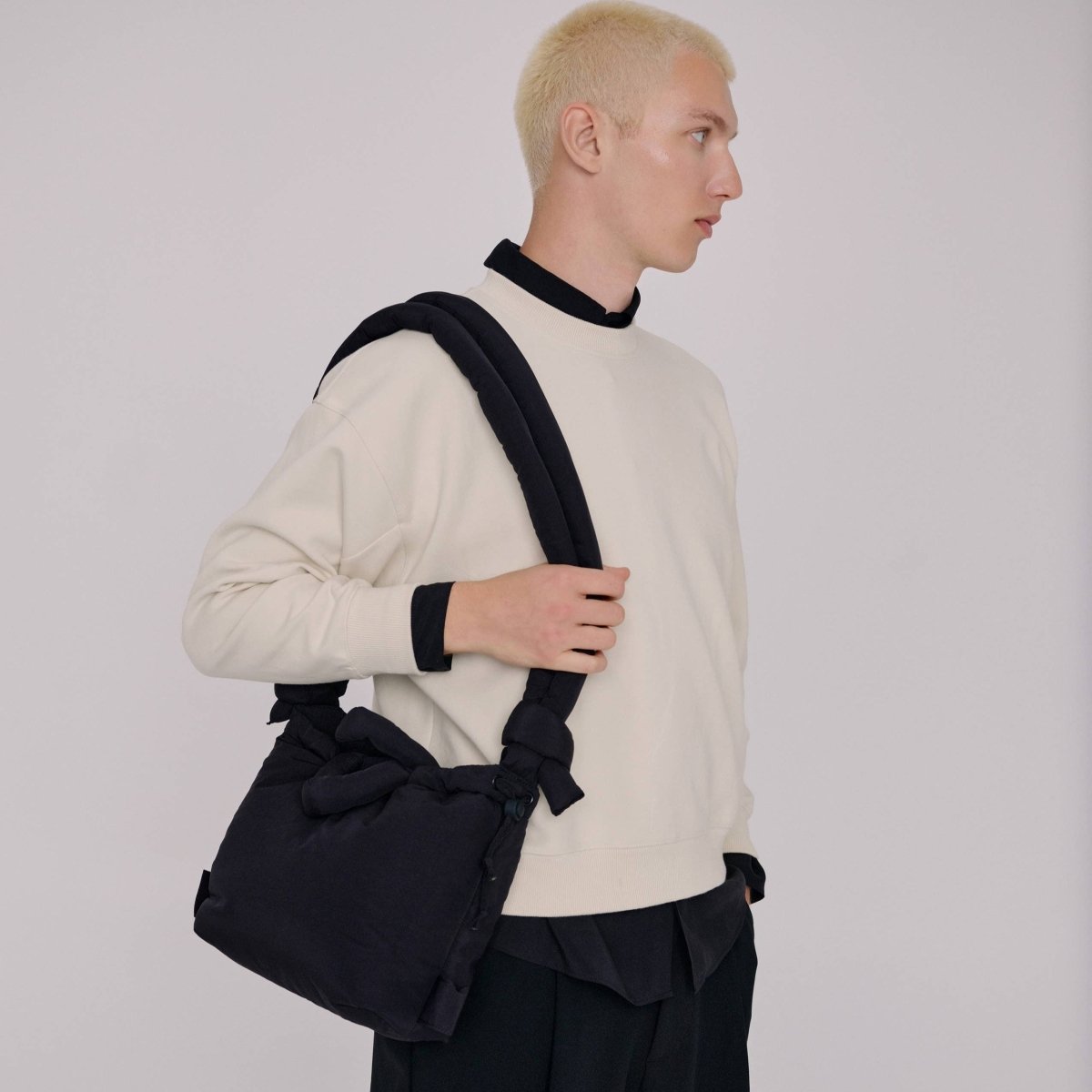 Compact Ona Soft Bag: Black