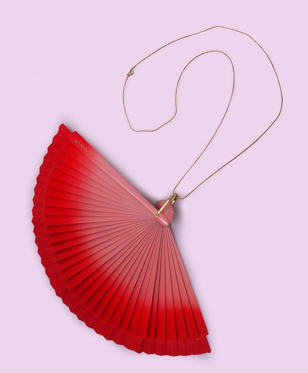 Gold chain from A FAN OF, 90/95 cm length, featuring a shiny, smooth link design, displayed on a neutral background.