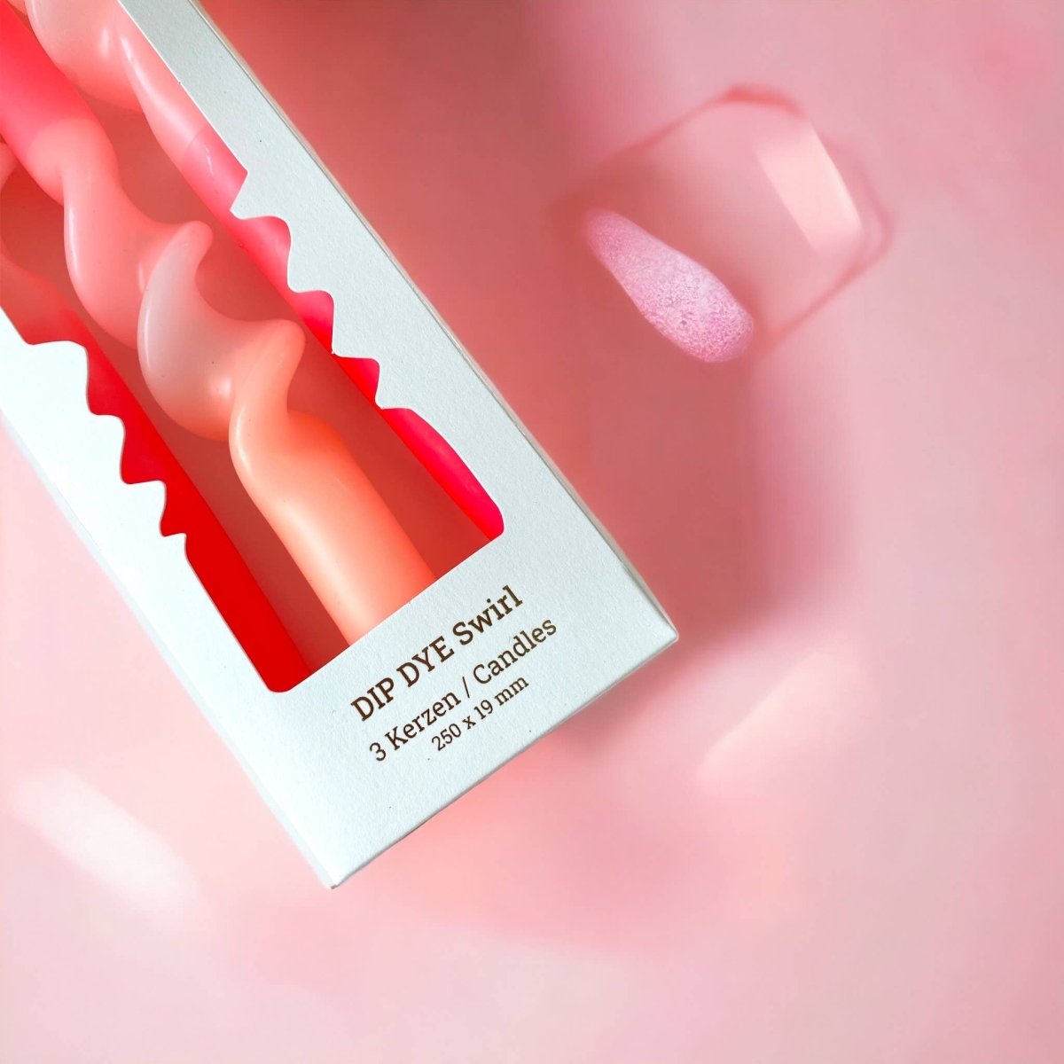 Dip Dye Swirl Candles - Set of 3 - Flamingo Wedding