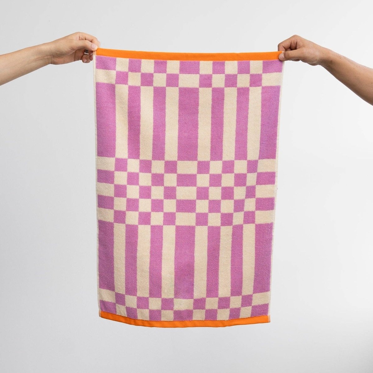 Marina Stripe Towel: Green / Bath Towel