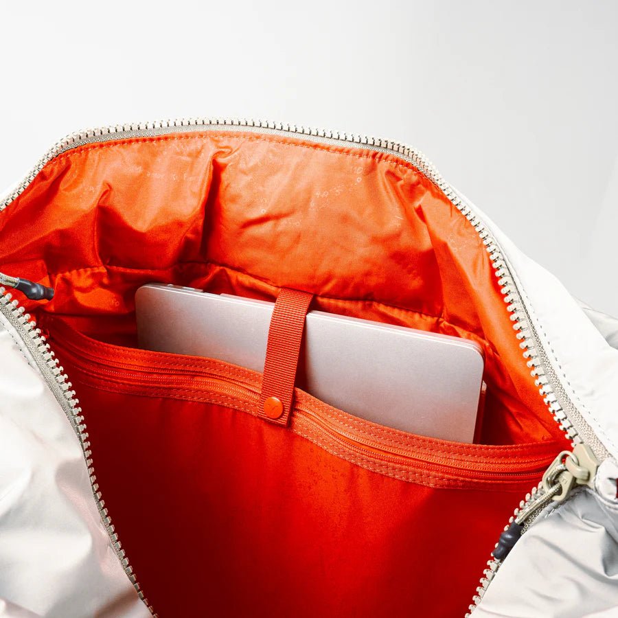 topologie tote bag 　ストラップ The wait is over. Topologie Cloud tote now available in