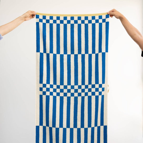 Clubhouse Stripe Handtuch: Blau / Badetuch