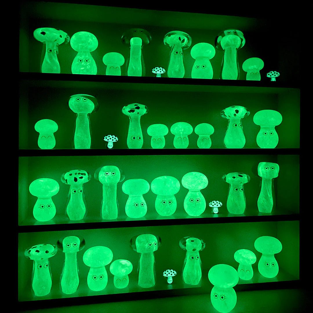 GLOWING Blobs by Studio Arhoj