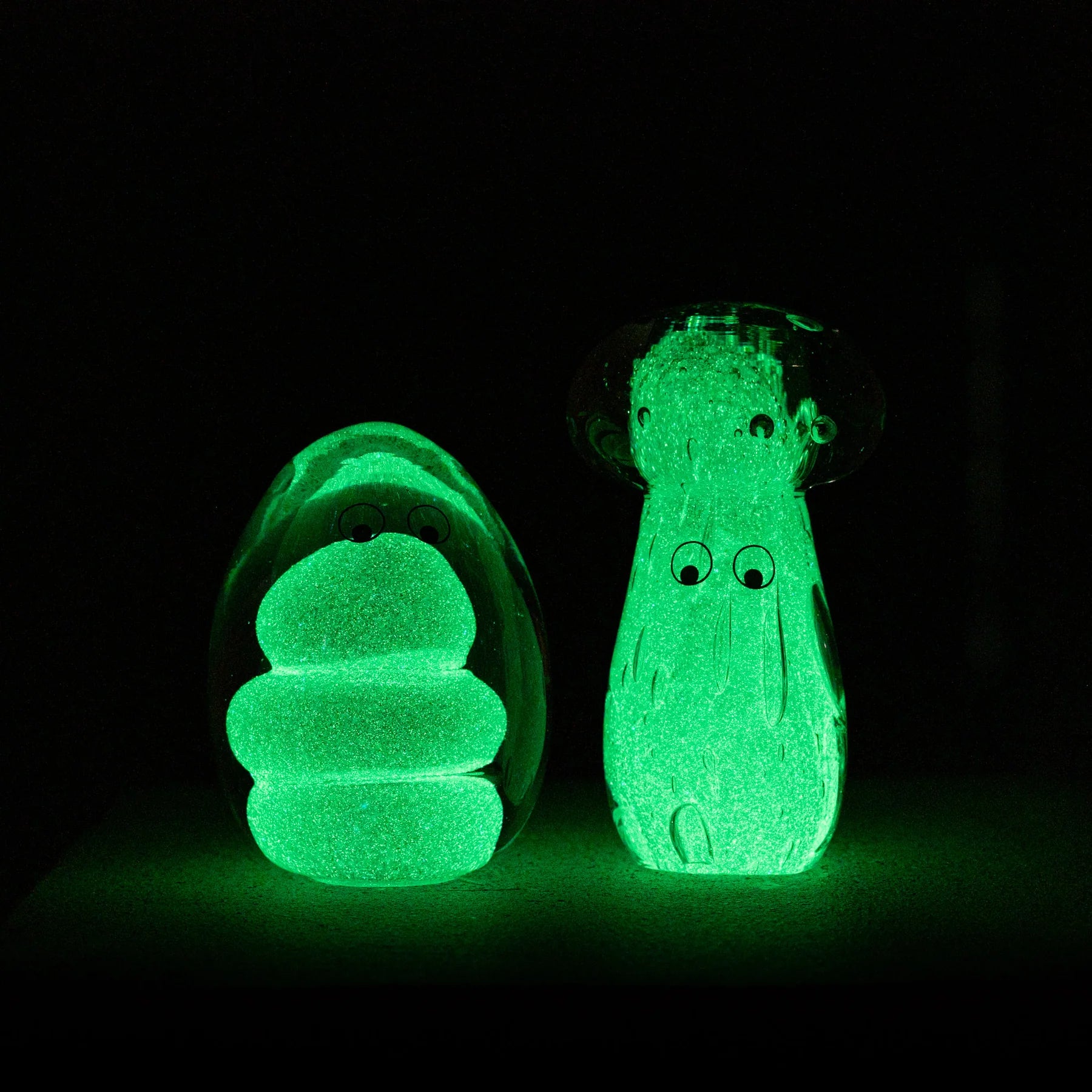 GLOWING Blobs by Studio Arhoj