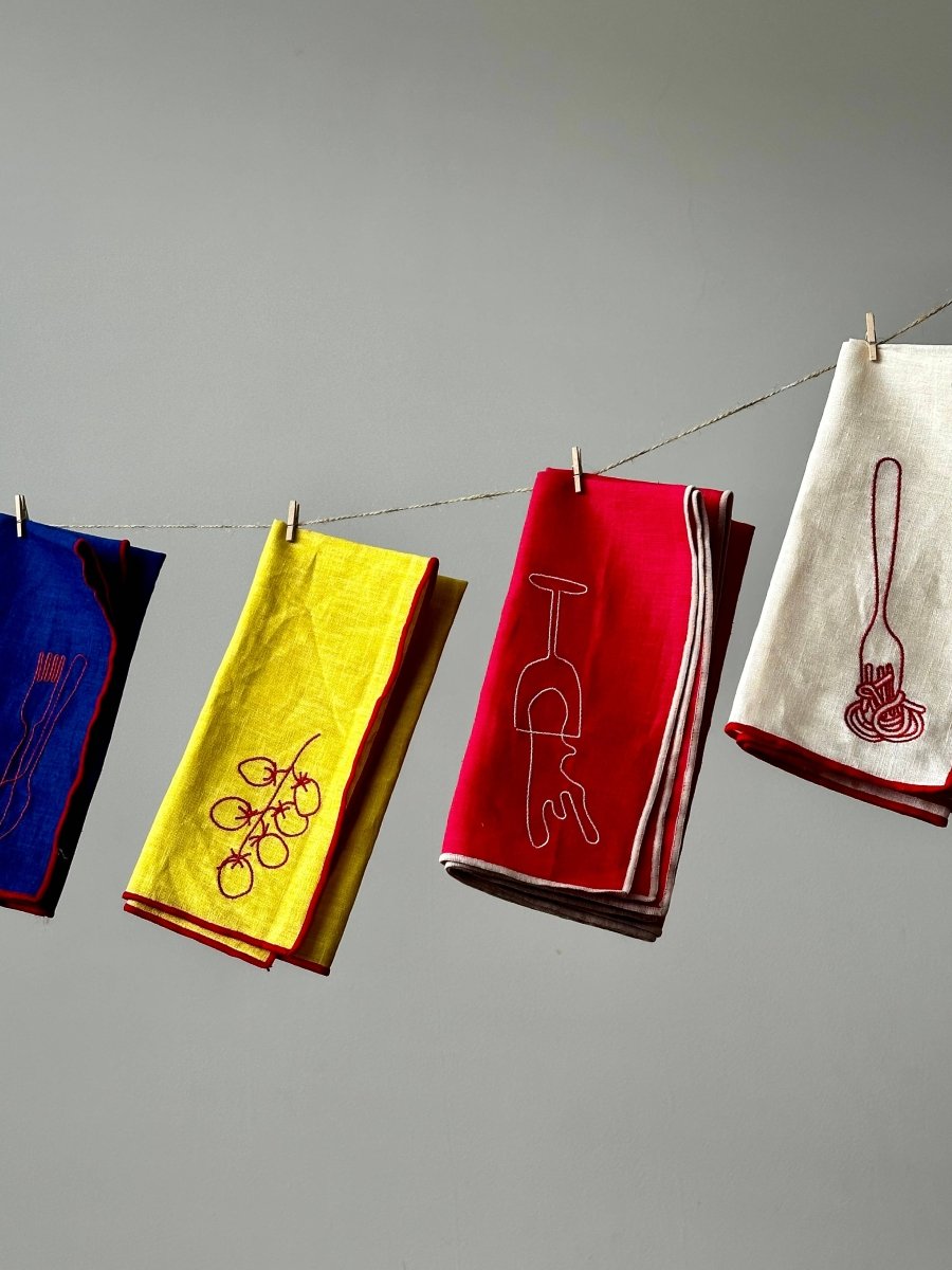 Set of 2 linen blend napkins with vine tomato pattern by MÆGEN, featuring natural fabric and colorful vegetable design.