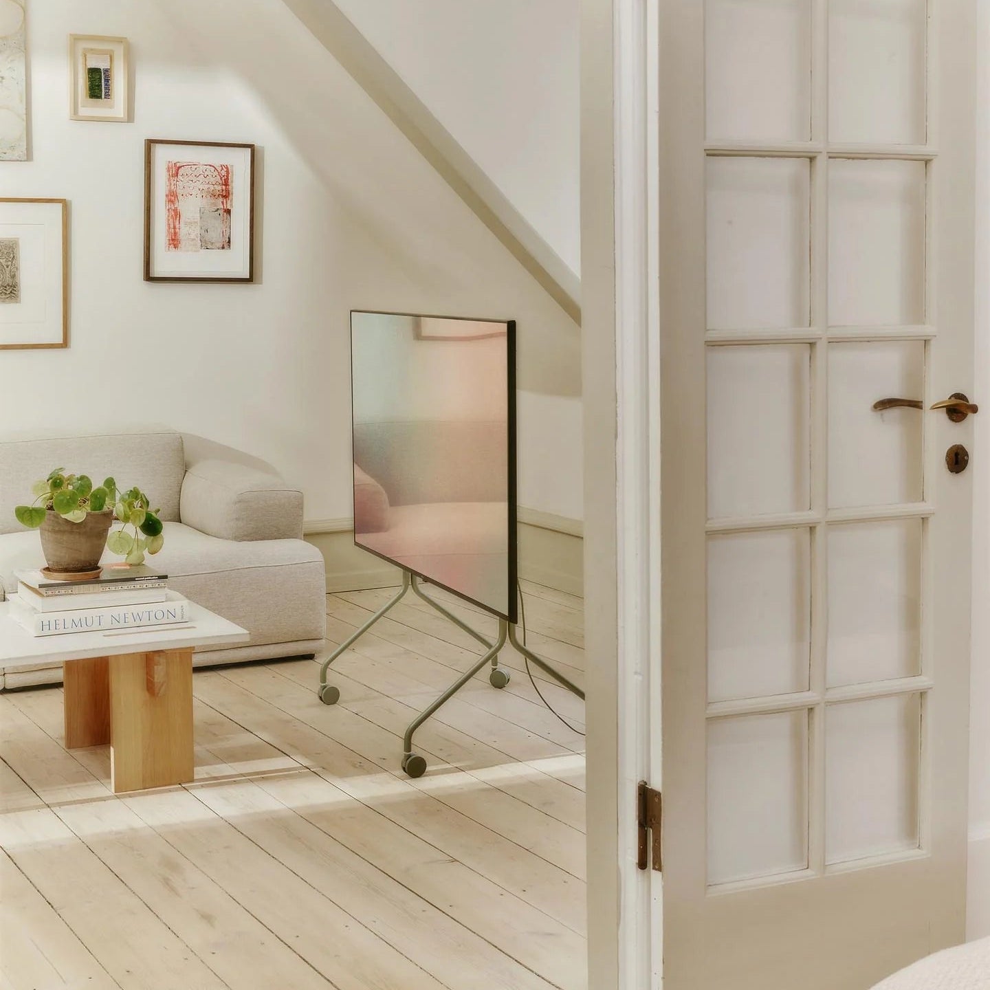 Moon Rollin' - TV Stand