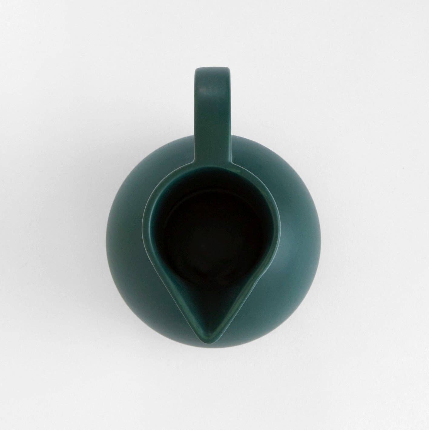 Raawii Nicholai Wiig-Hansen Strøm ceramic large jug in green Gables design, showcasing smooth glazed finish and elegant shape.