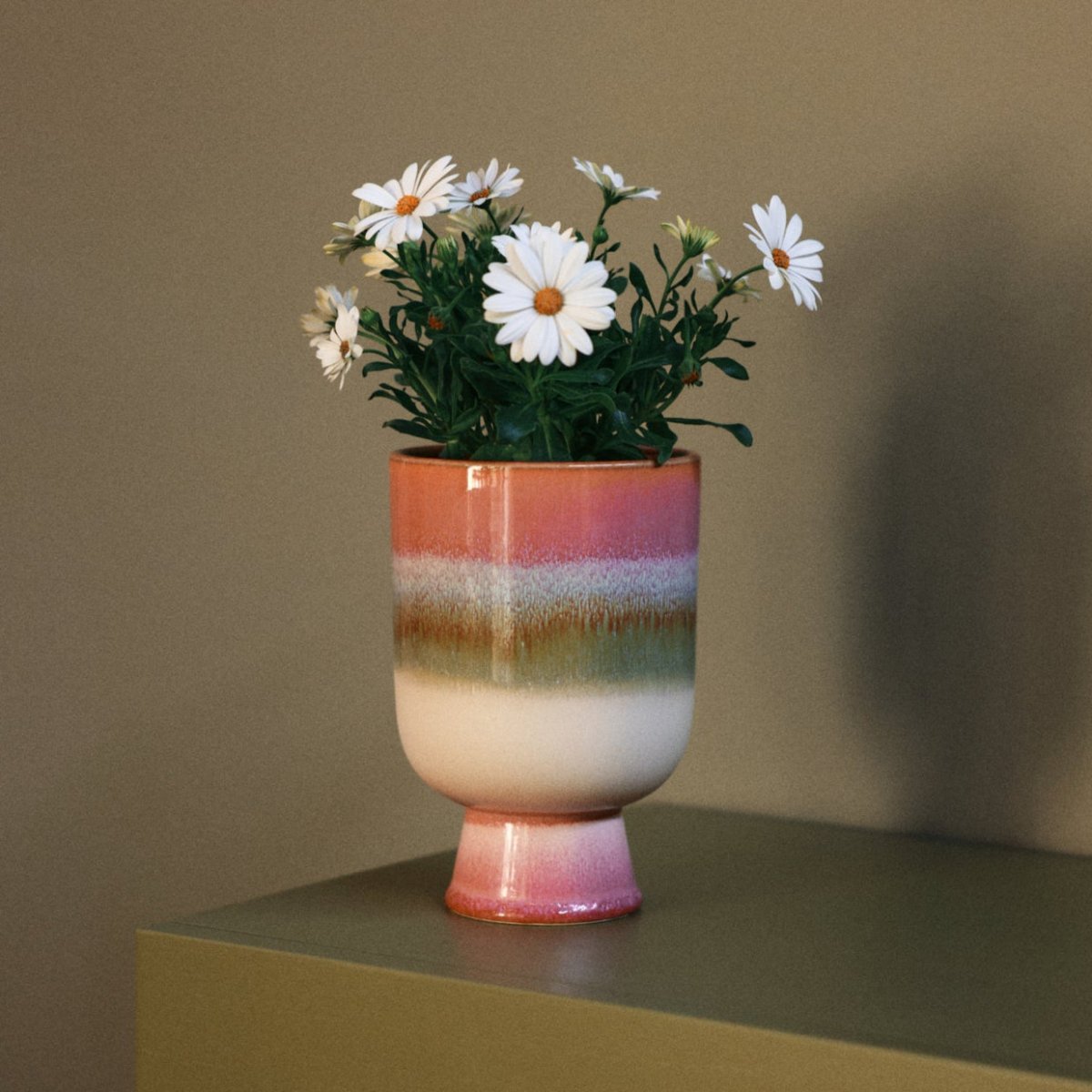 Retro Flower Pot - Rosefield