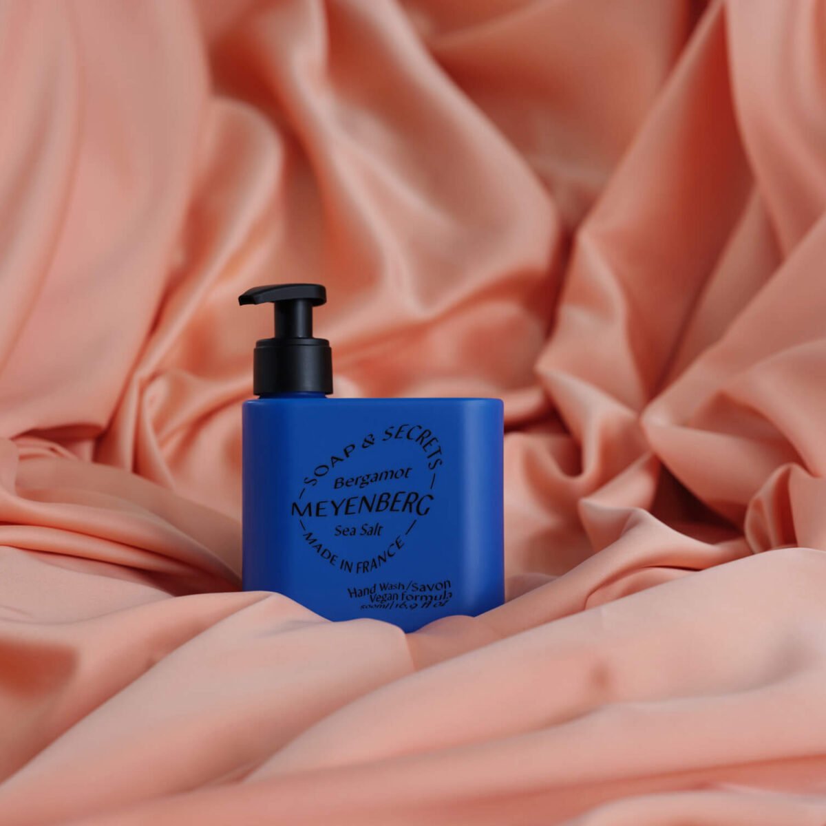 Bergamot and sea salt scented Soap & Secrets bath hand wash in a 500 ml pump bottle with a natural, textured label.