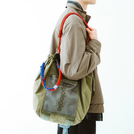 topologie tote bag 　ストラップ Topologie Cloud Tote Moss Tech Sateen Shoulder Bag - FREE