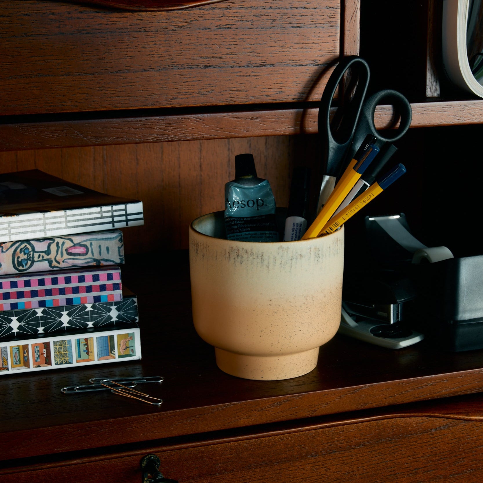 Duftkerze aus Keramik im Stil der 70er Jahre – Vancouver