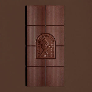 Dunkle Meurisse-Schokolade mit gerösteten Kakaonibs 