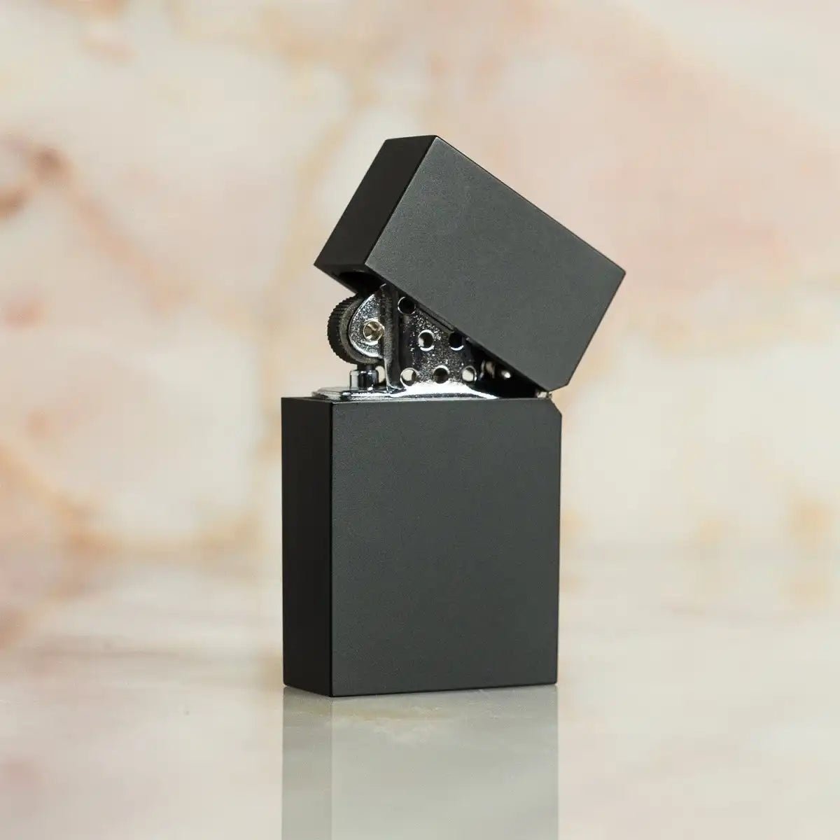 Hard-Edge Petrol Lighter - Black | Hallesches Haus